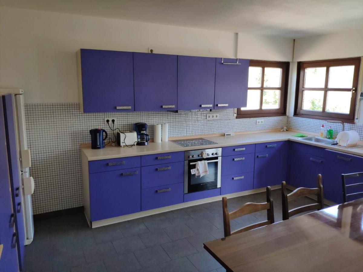 Ferienwohnung Mit 123Qm Fuer 8 Personen Mit Sehr Grossem Garten, Einfache Innen-Ausstattung Лайпциг Екстериор снимка