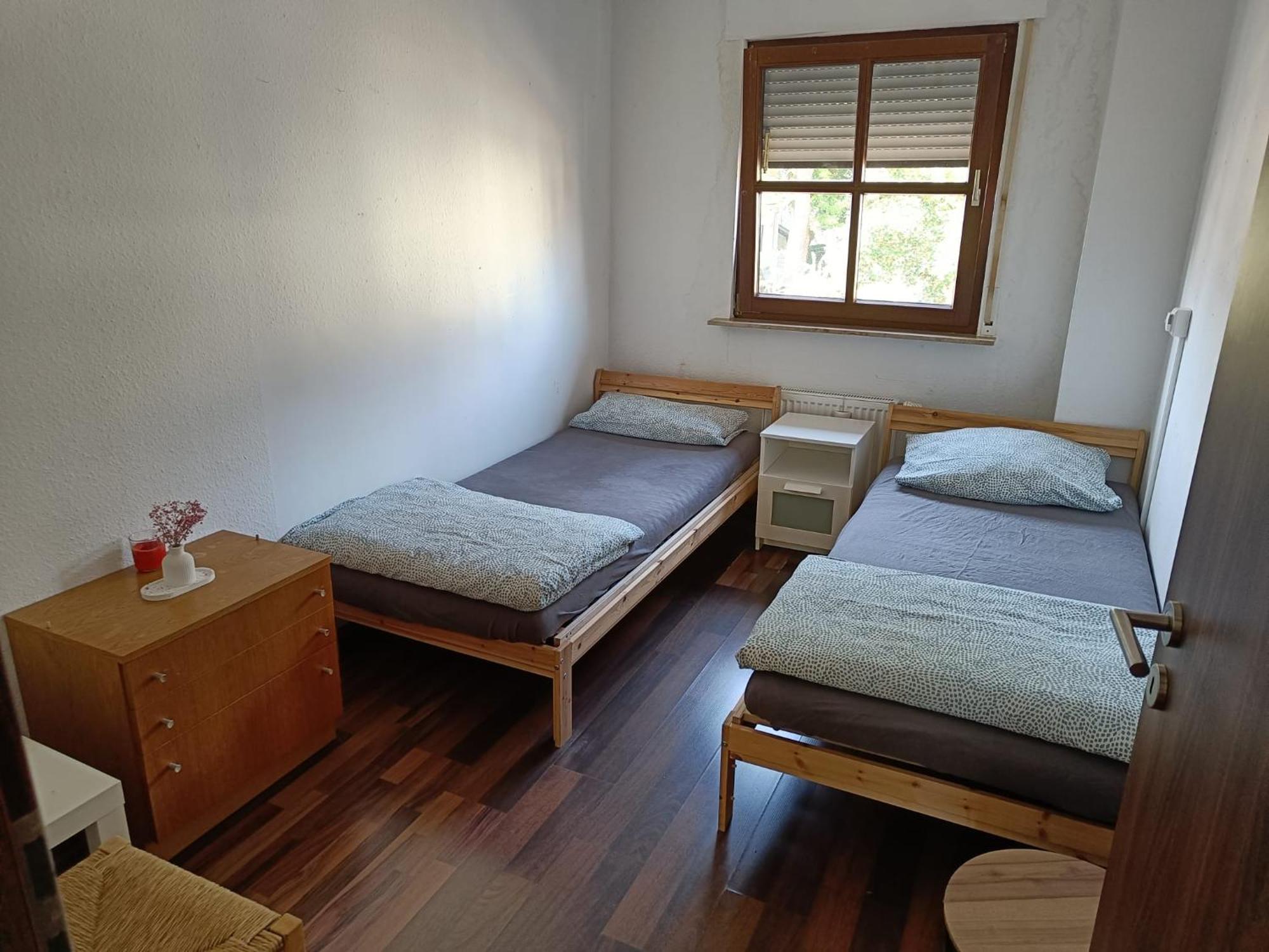 Ferienwohnung Mit 123Qm Fuer 8 Personen Mit Sehr Grossem Garten, Einfache Innen-Ausstattung Лайпциг Екстериор снимка