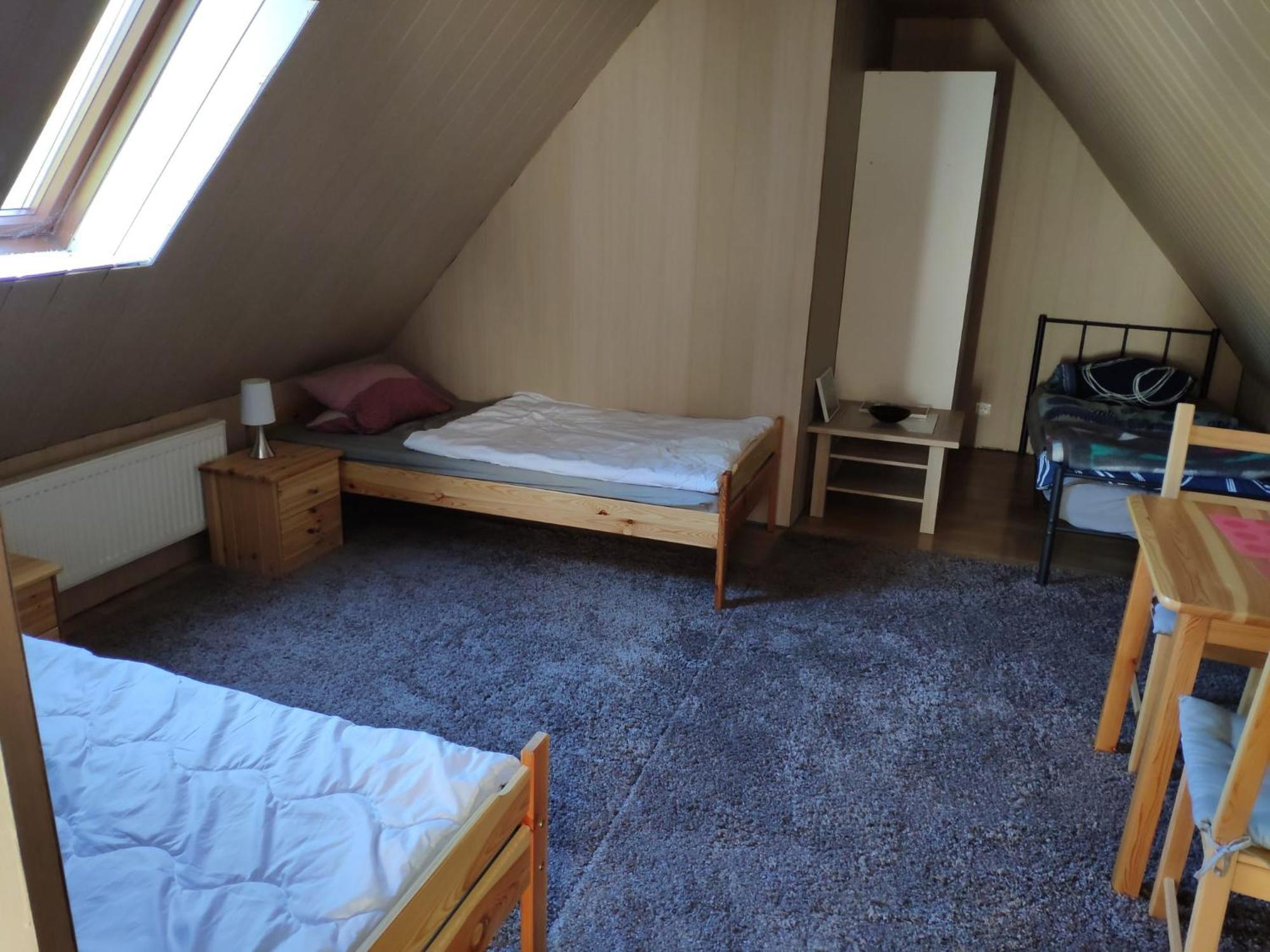 Ferienwohnung Mit 123Qm Fuer 8 Personen Mit Sehr Grossem Garten, Einfache Innen-Ausstattung Лайпциг Екстериор снимка