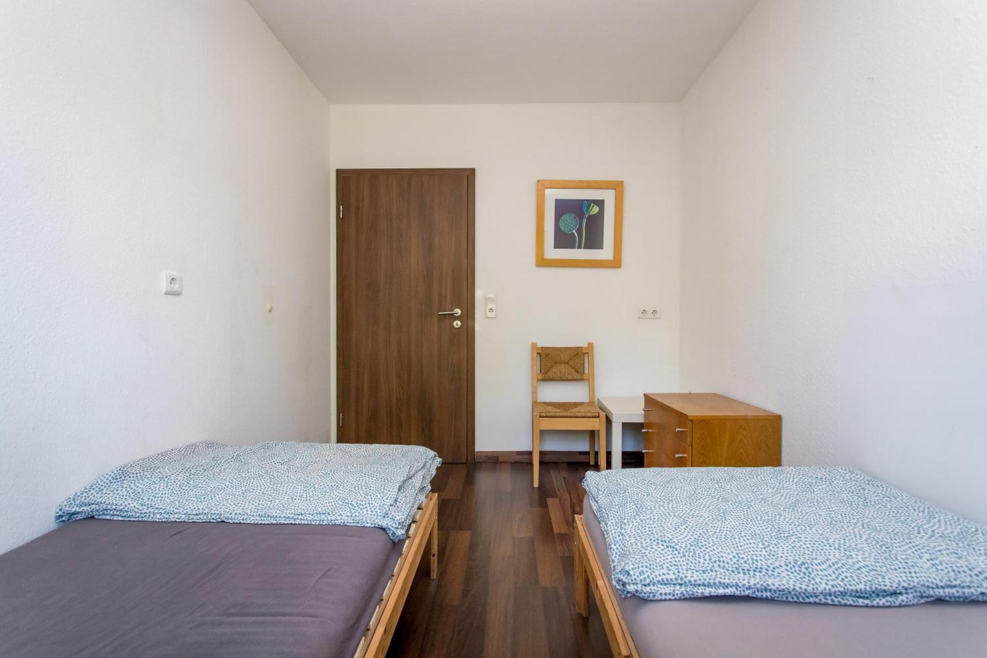 Ferienwohnung Mit 123Qm Fuer 8 Personen Mit Sehr Grossem Garten, Einfache Innen-Ausstattung Лайпциг Екстериор снимка